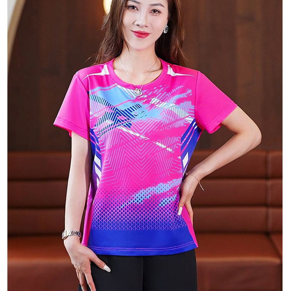 Yazlık Spor Üstü Kadın Tişörtü - High And Running Gear incelemesi ve fiyatı